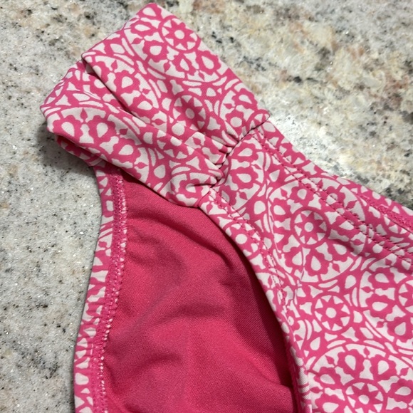 10/$30 Tommy Hilfiger Bikini - Picture 5 of 10